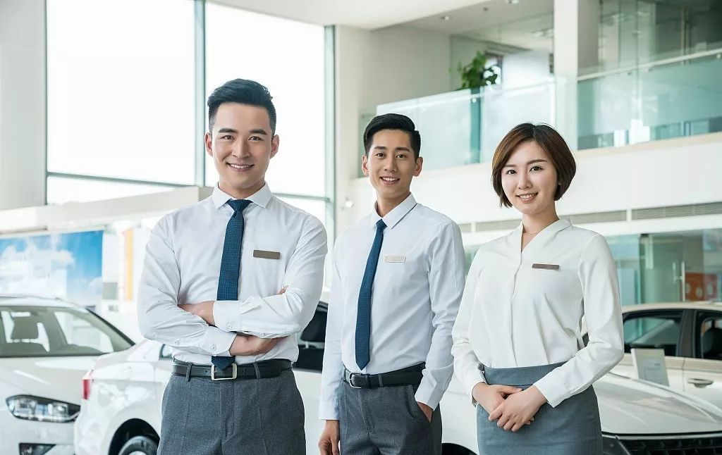 湖南掌尚服飾有限公司_衡陽職業(yè)制服時尚西服設(shè)計生產(chǎn)銷售 湖南掌尚服飾有限公司_衡陽職業(yè)制服時尚西服設(shè)計生產(chǎn)銷售
